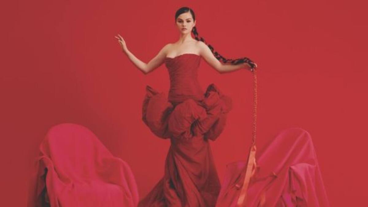 Selena Gómez anuncia el lanzamiento de su primer disco en español