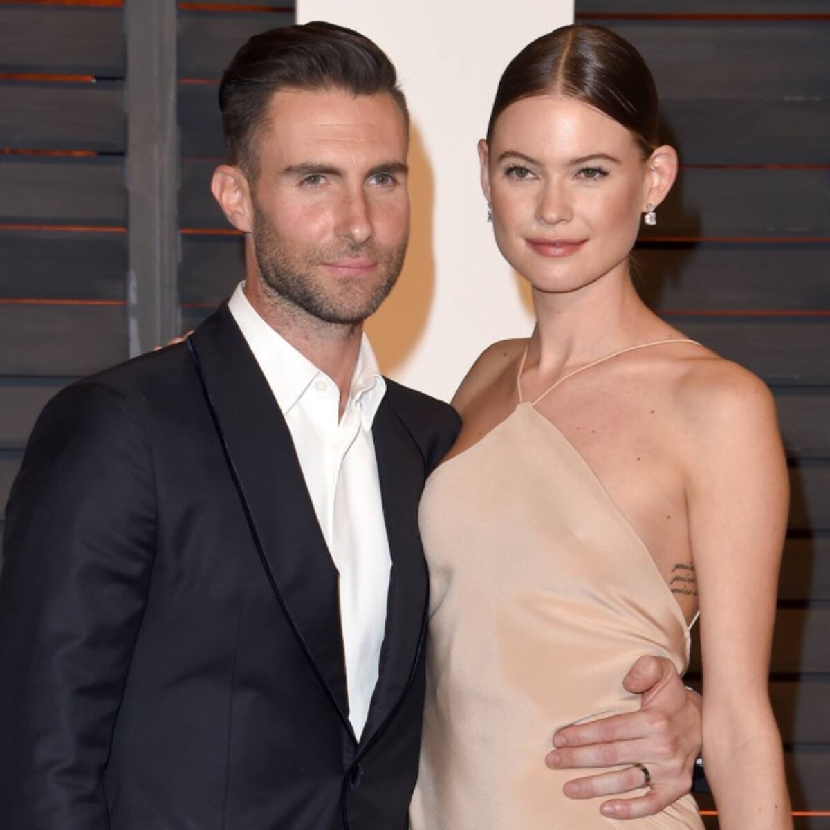 ¿Quién está más embarazado, Adam Levine o su chica?