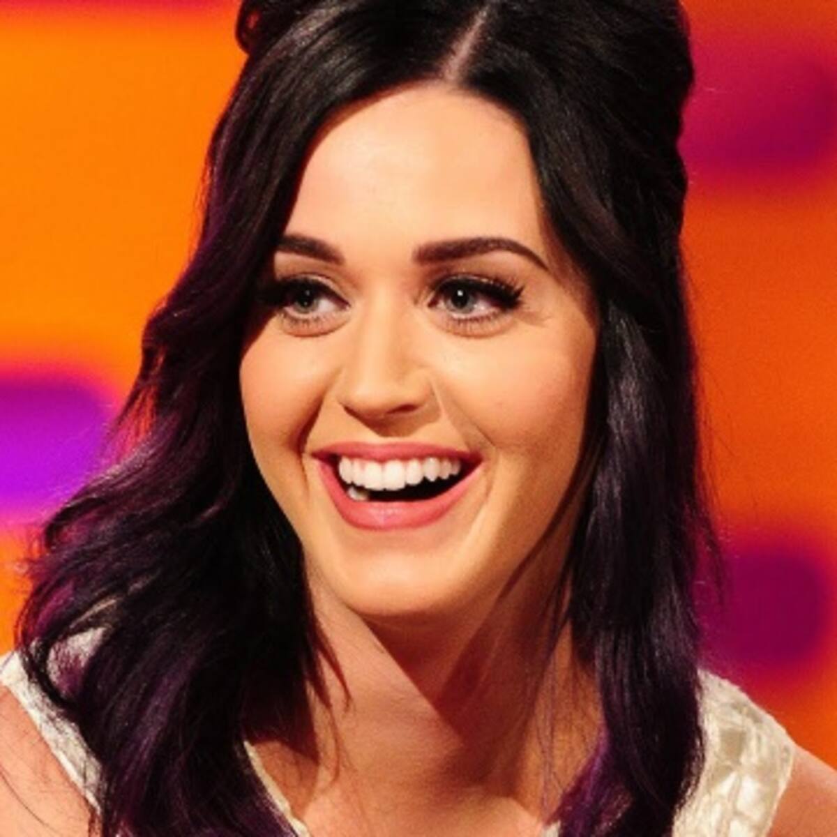 Katy Perry se burla del cabello de Justin Bieber