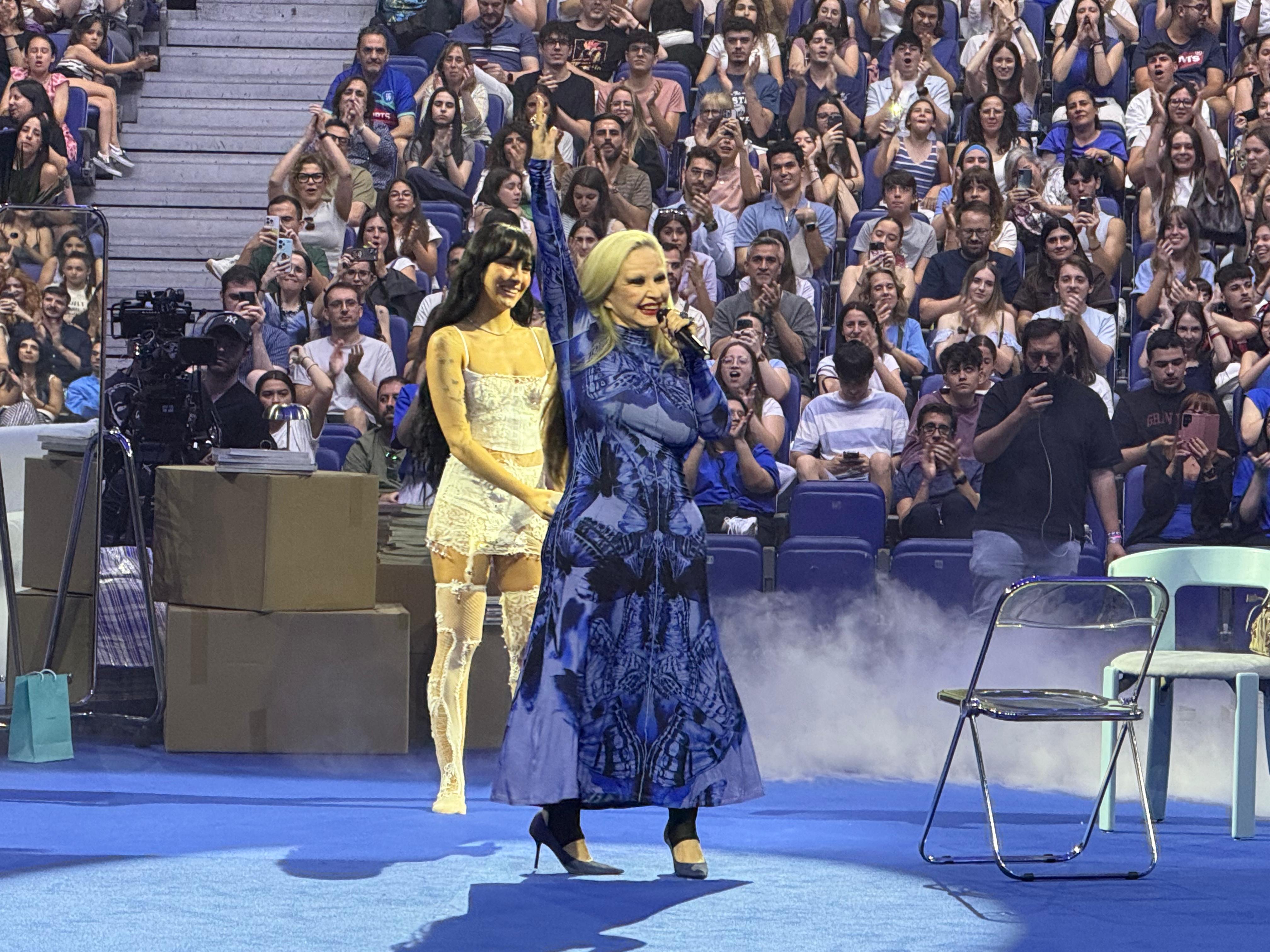 Aitana y Alaska en la Listening Party de &#039;Cuarto Azul&#039;