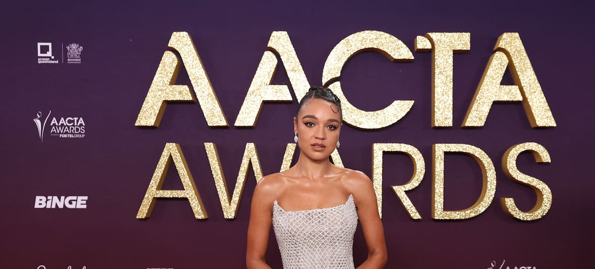 Aisha Dee en los AACTA Awards 2026 en Gold Coast, Australia