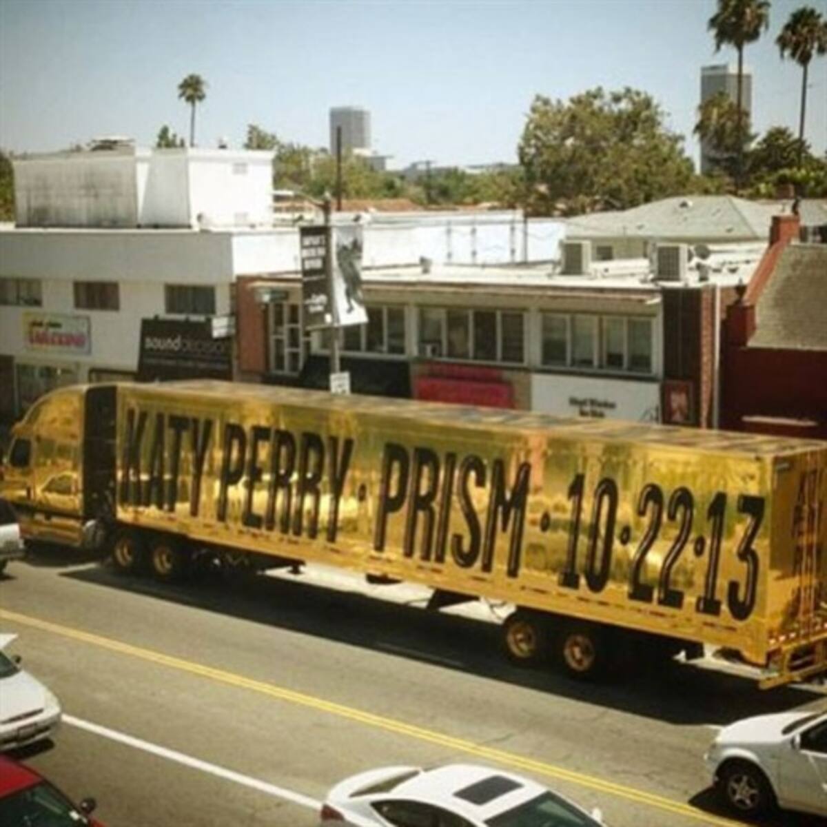 Katy Perry anuncia nuevo disco
