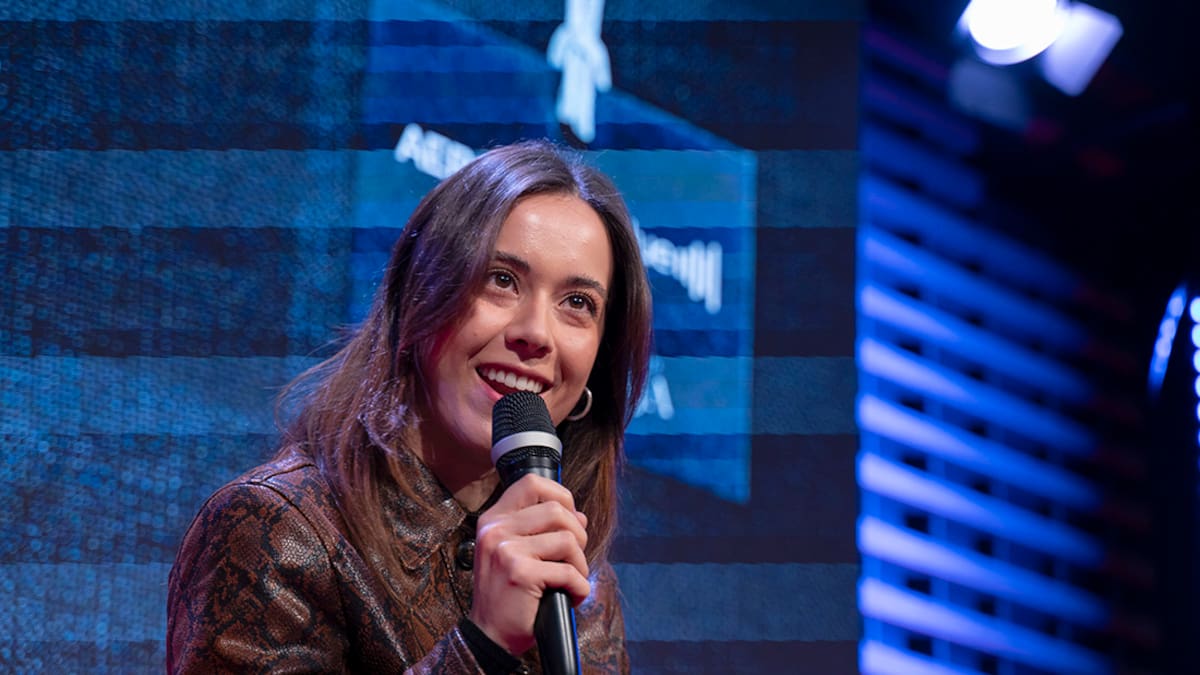 Cris Regatero: "Lo más importante que he aprendido de la generación Z es la naturalidad"