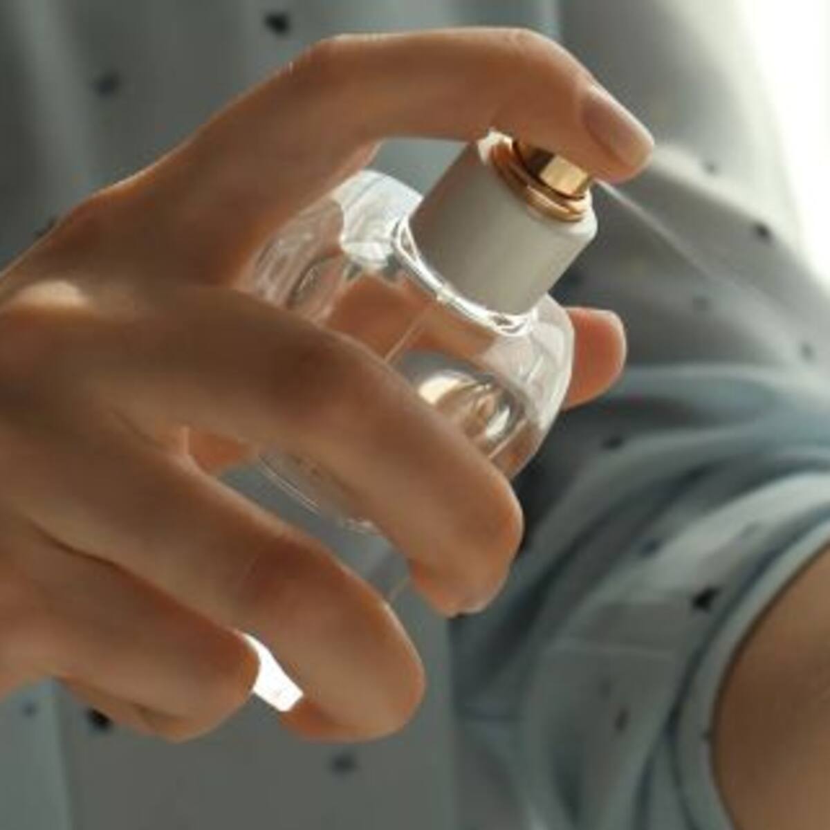 ¿Qué perfume deberías usar según tu signo del zodiaco?