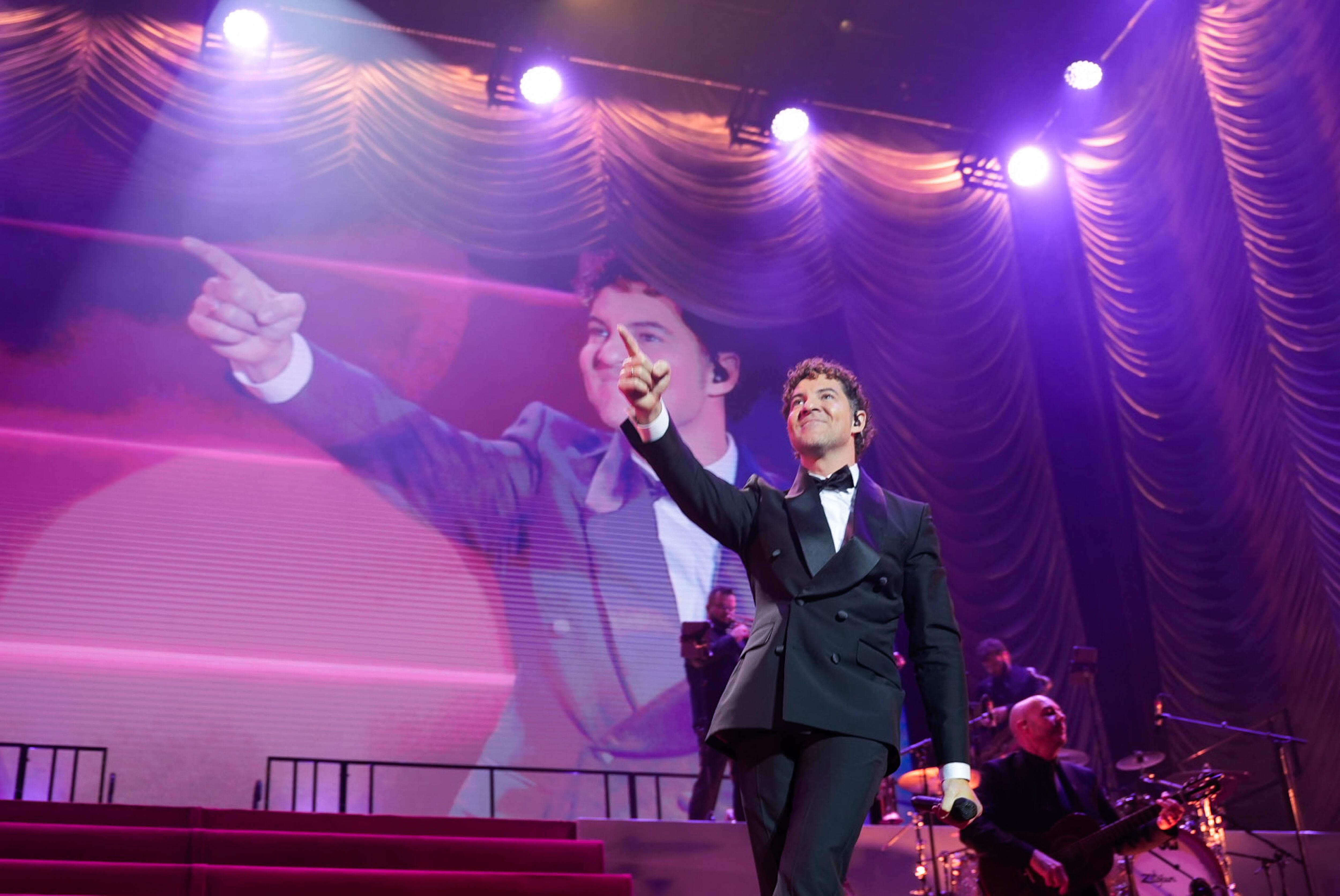 David Bisbal durante su concierto en Almería.