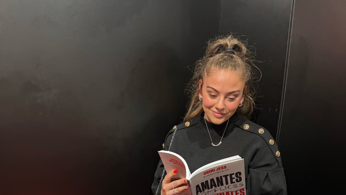 Jessica Prado pasa del True Crime en redes al papel y publica “Amantes. Cómplices. Criminales: 10 casos de asesinato cometidos en pareja”