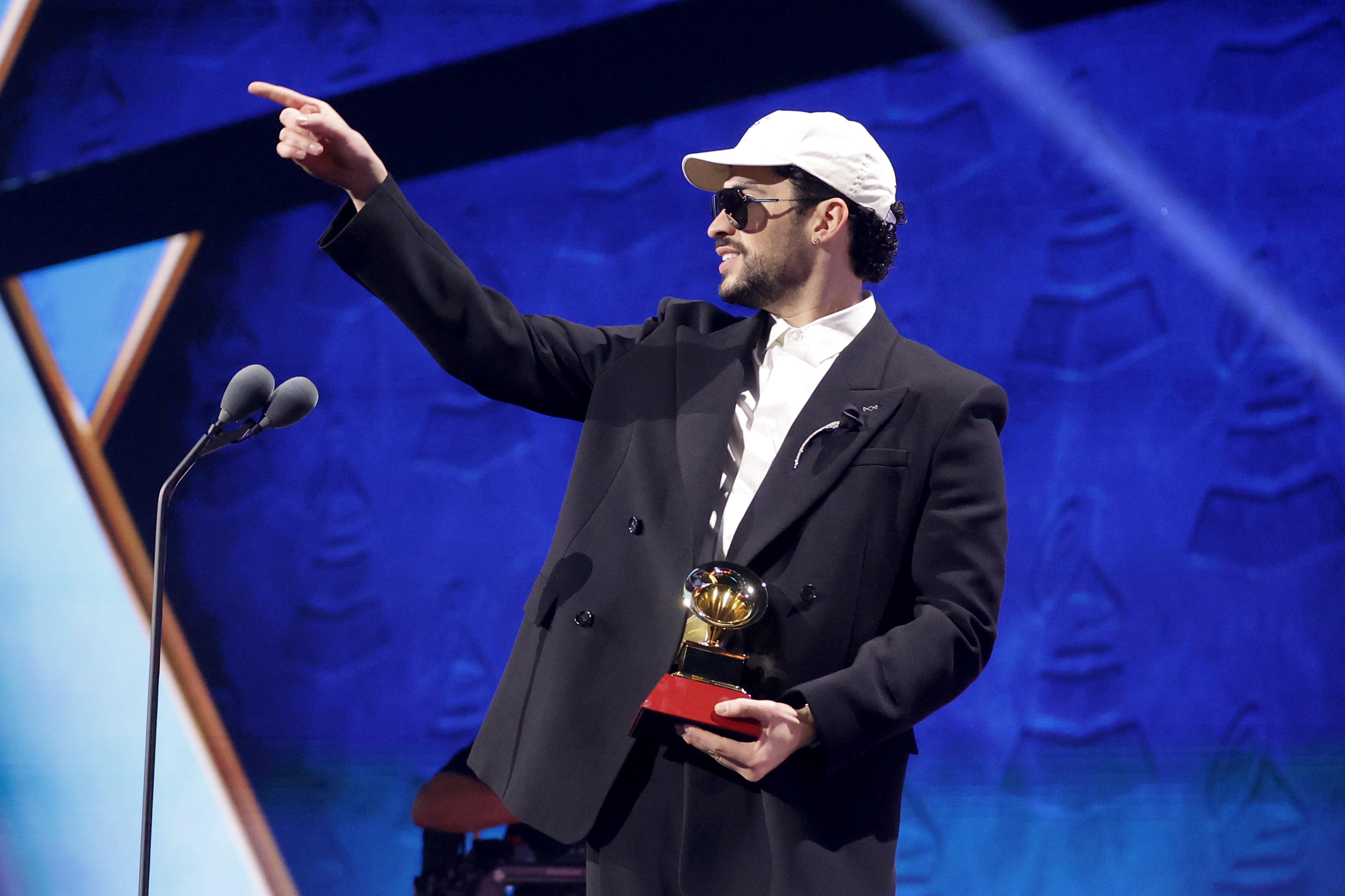 Bad Bunny en los Latin Grammy 2025 podría arrasar en los Grammy 2026