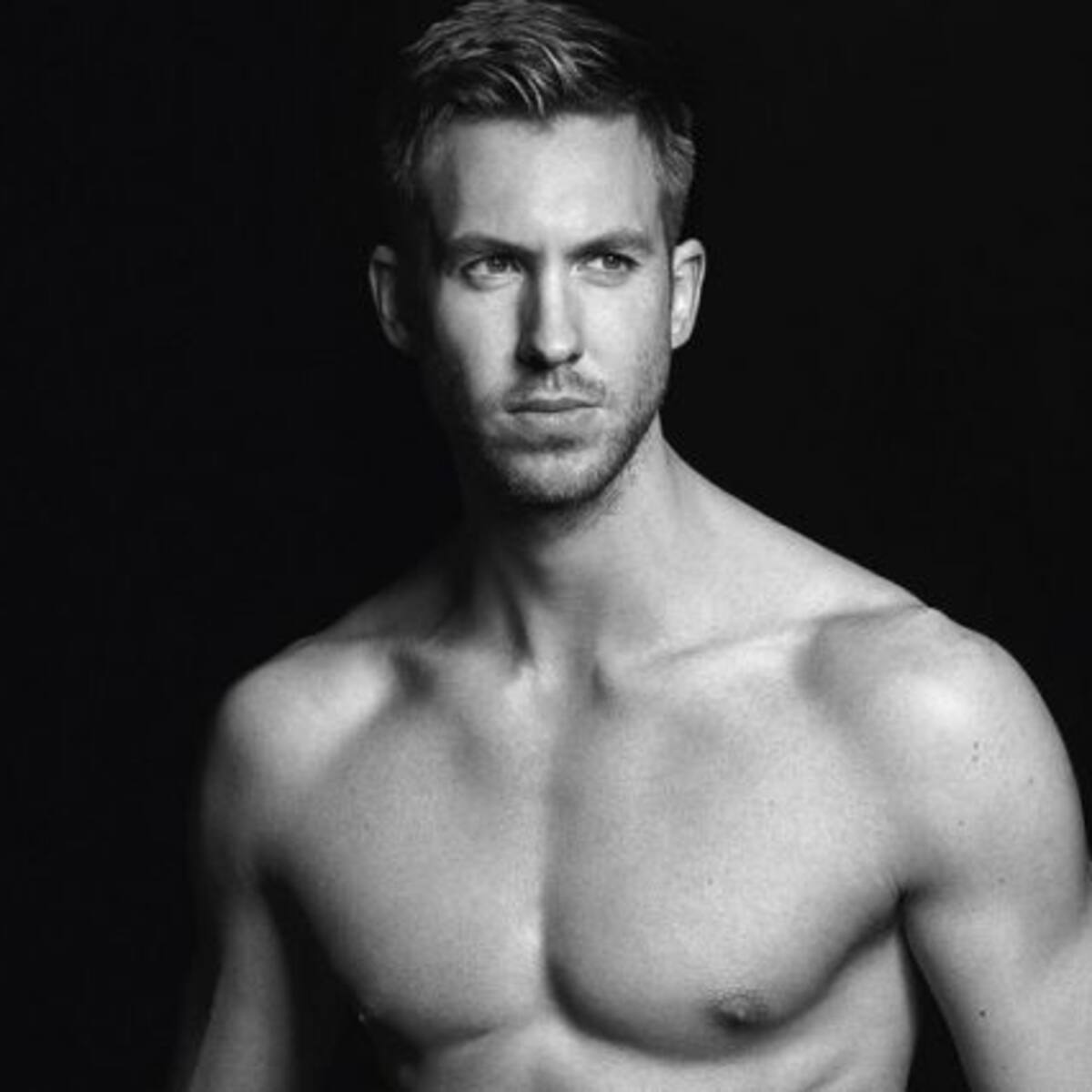 Calvin Harris no detiene su carrera como modelo