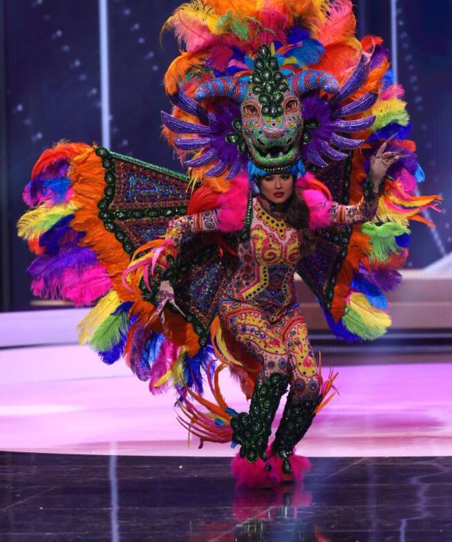 Andrea Meza utilizó un traje de alebrije para el desfile de Miss Universo