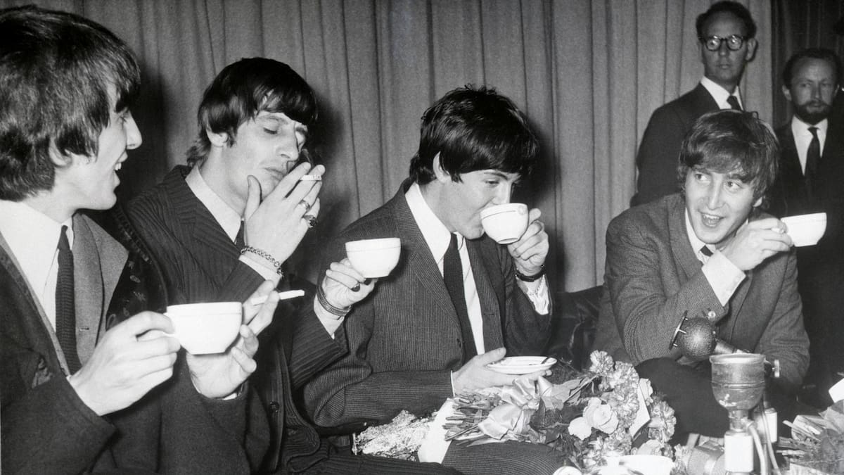 The Beatles en Oceanía: Históricos recibimientos multitudinarios y lanzamientos de huevos y tomates