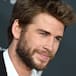LA NUEVA NOVIA DE LIAM HEMSWORTH SALIÓ CON UN CONOCIDO CANTANTE
