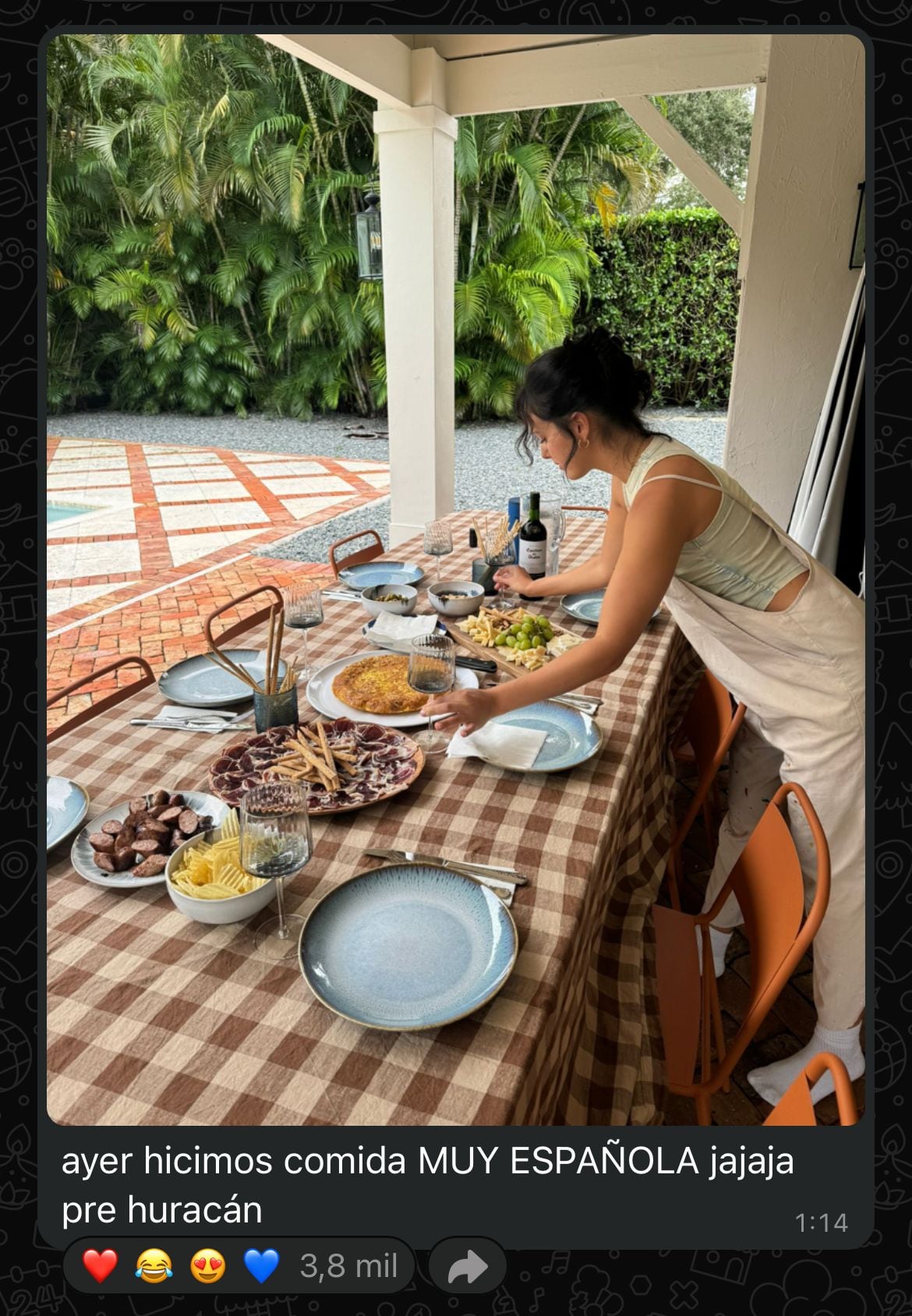 Aitana comparte una foto de su comida española en Miami antes del paso del Huracán Milton