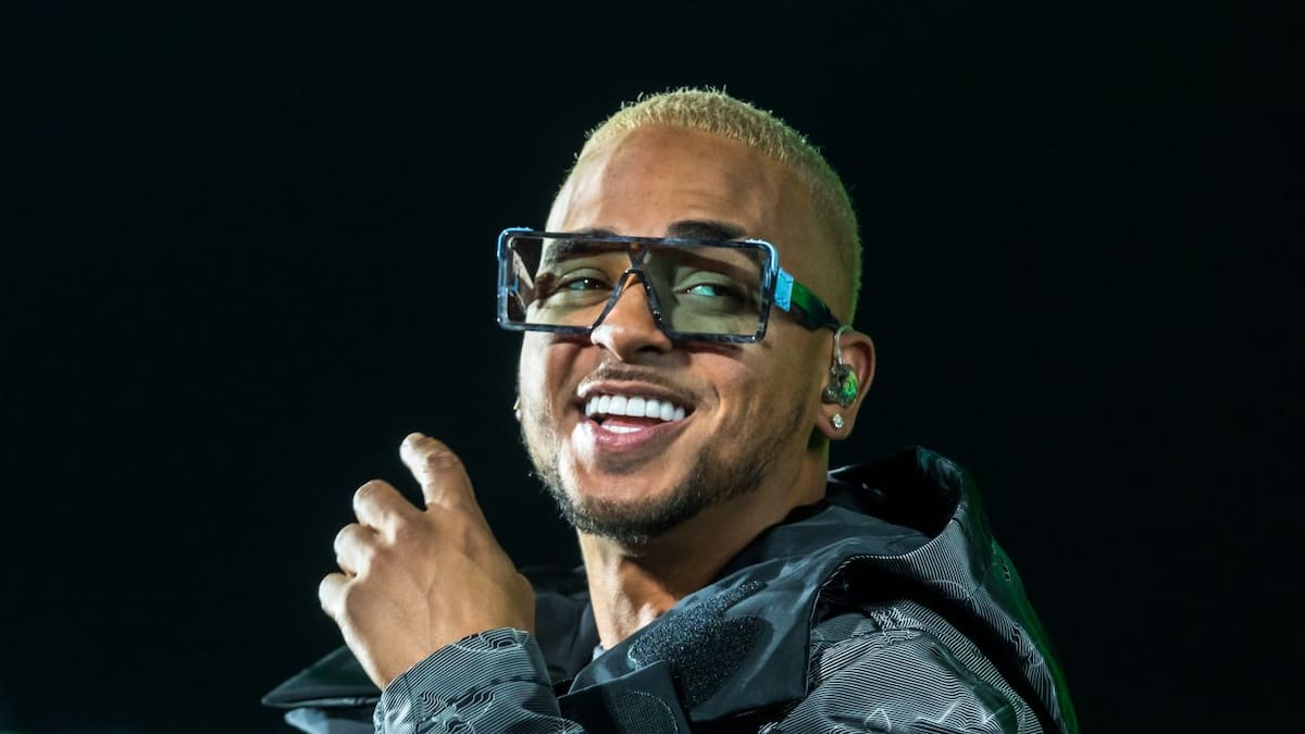 Ozuna sube a sus hijos al escenario para interpretar ‘Gracias’ en los Billboard Latinos
