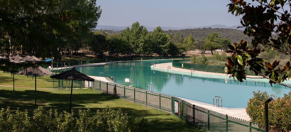Piscina natural de Riosequillo, en Buitrago de Lozoya