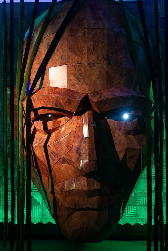 Una de las recreaciones de la exhibición de 'WICKED' en Madrid, con entrada libre. / Universal Pictures Spain