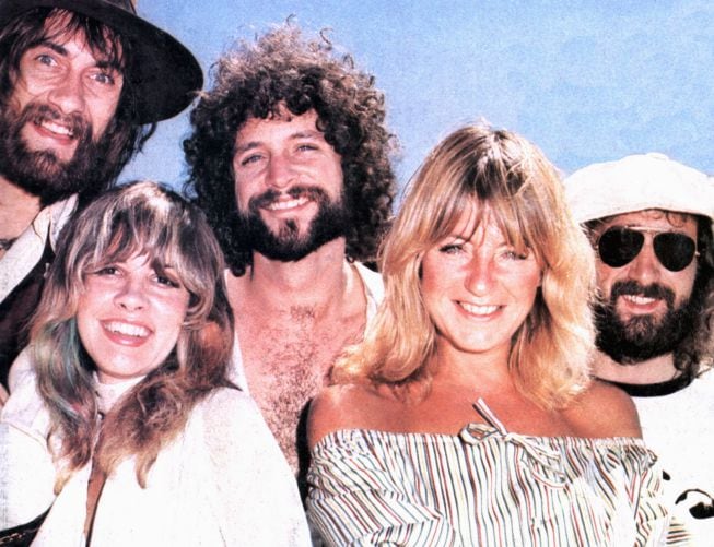 Fleetwood Mac en 1975. De izquierda a derecha: Mick Fleetwood, Stevie Nicks, Lindsey Buckingham, Christine McVie, John McVie.