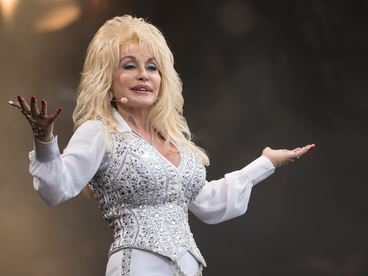 Desvelan la causa de muerte de Dolly Parton: un cáncer "breve" que la tuvo ingresada durante 4 días