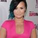 ¡Demi Lovato usa los tampones en el lugar equivocado!