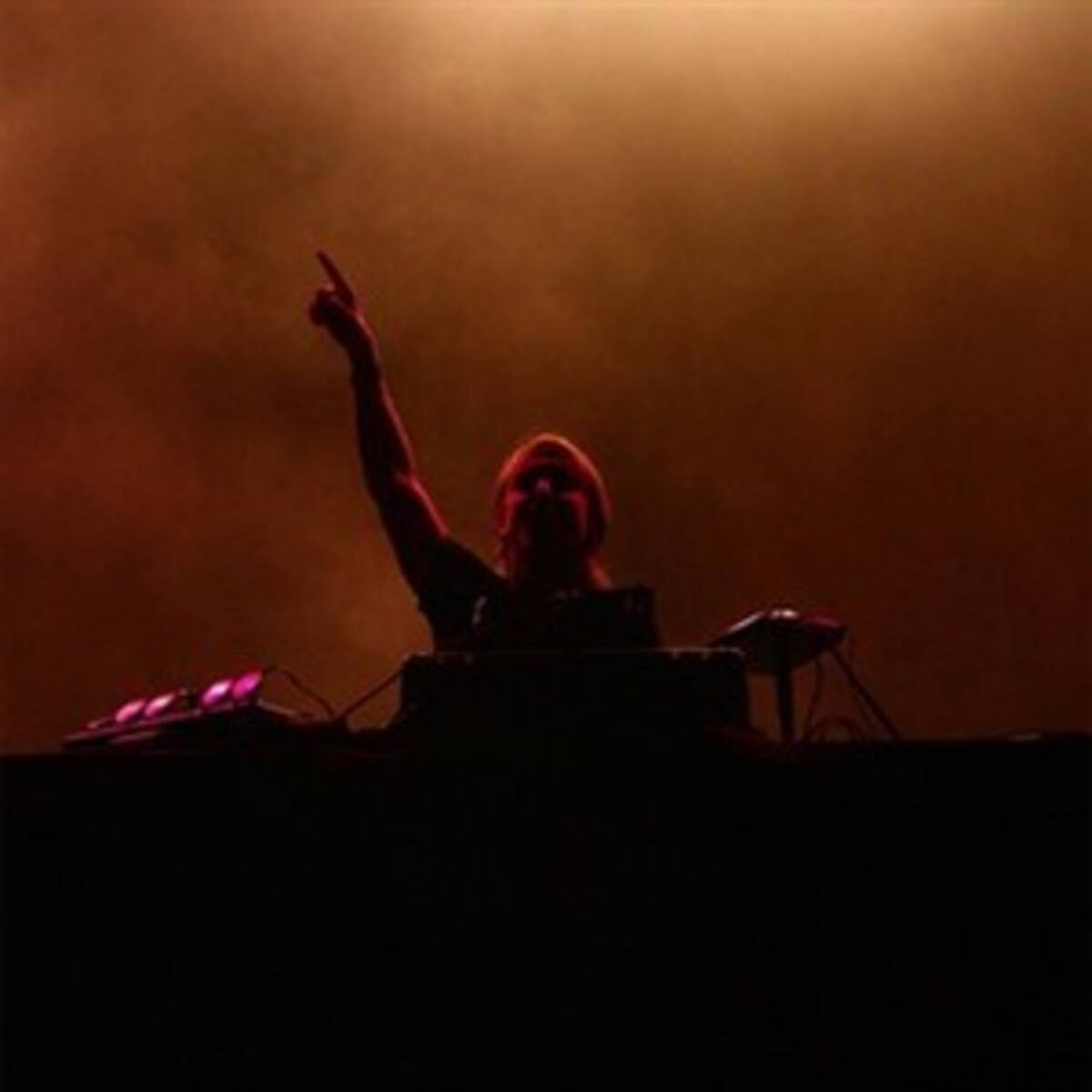 Del 40 al 1, este sábado con David Guetta, Dover y Brandon Flowers