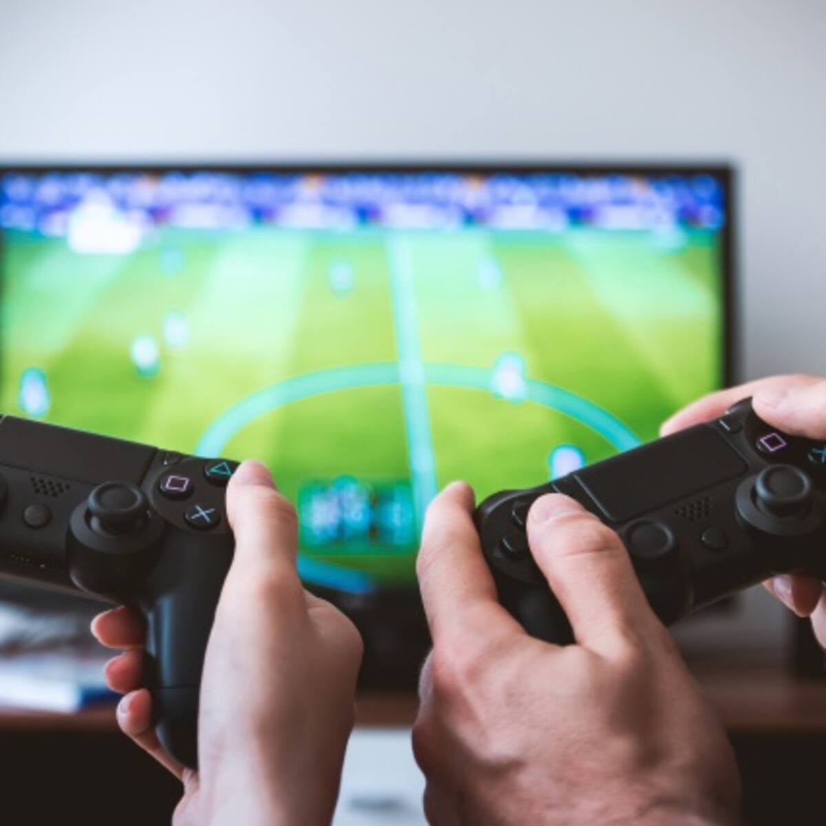 ¿Toque de queda para videojuegos?