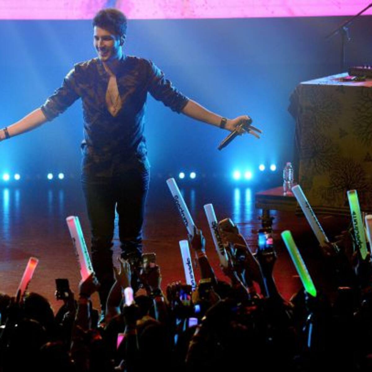 Sebastián Yatra nos quiere enamorar con 'No hay nadie más'