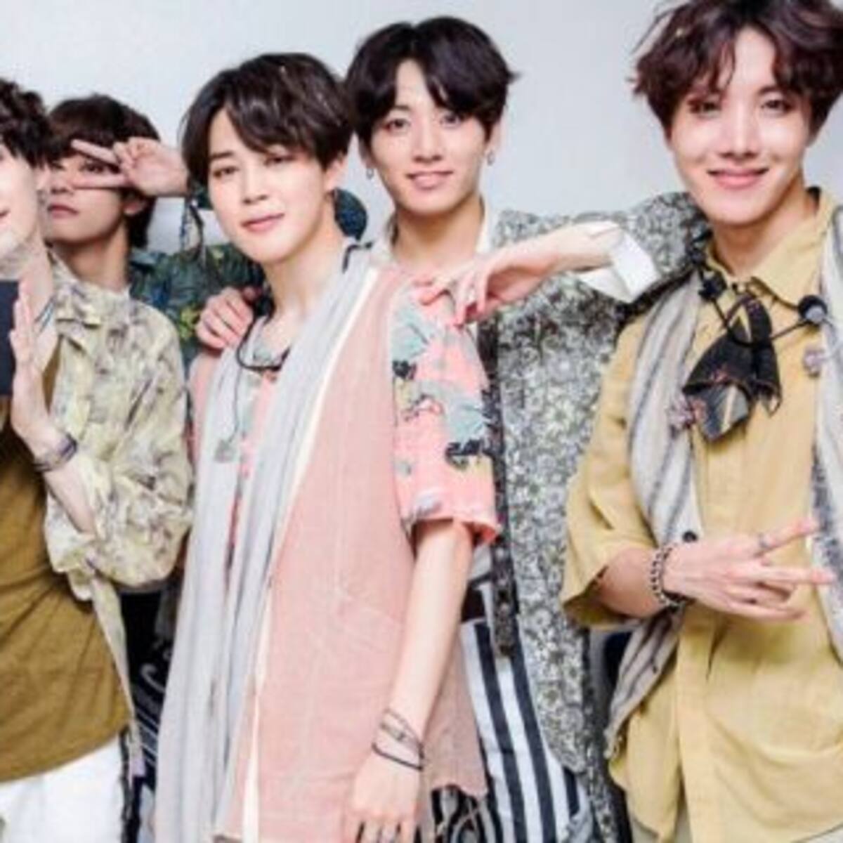 V de BTS sorprendió a sus fans con un nuevo look