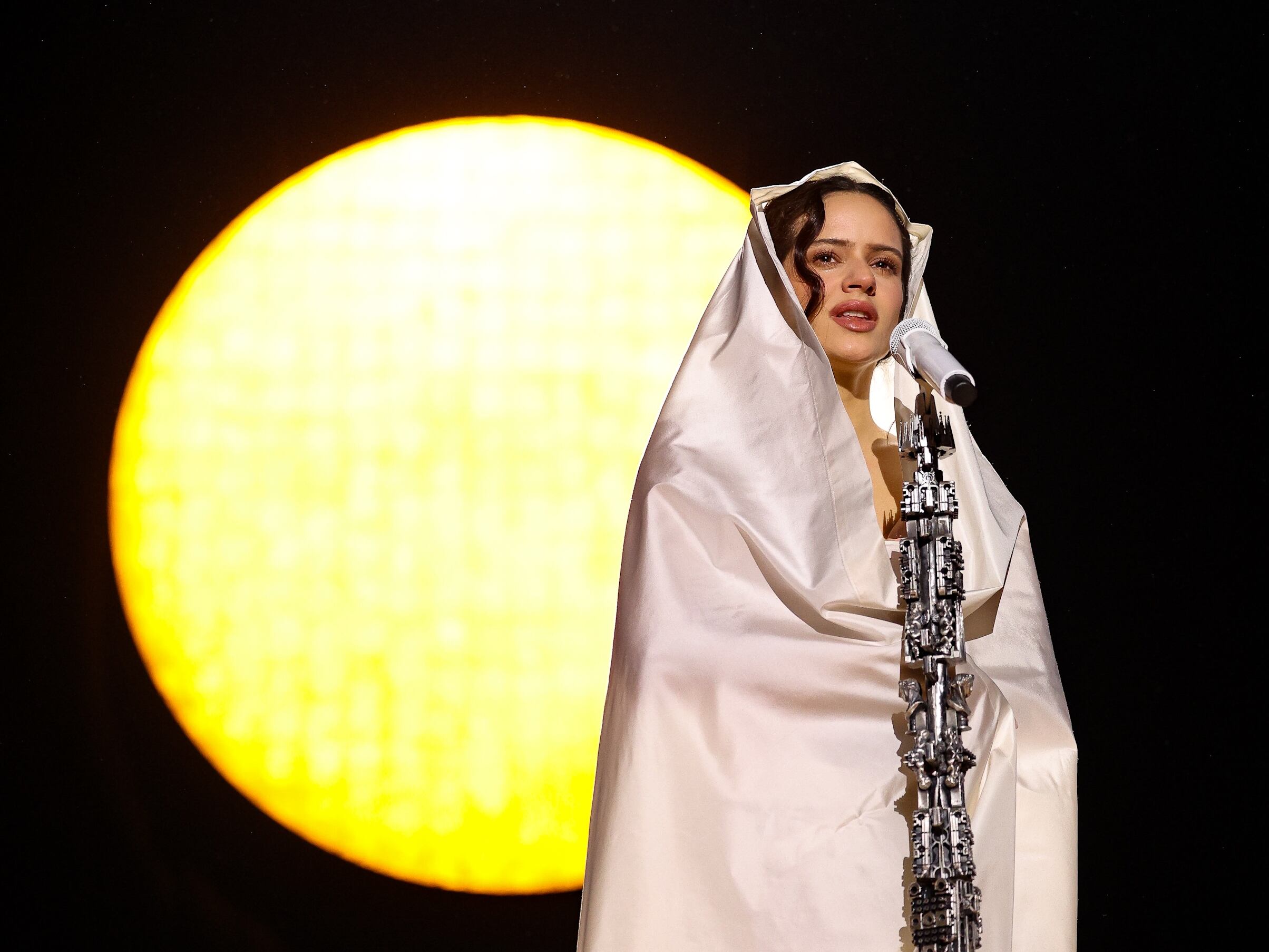 Rosalía en el LUX Tour en Barcelona el 13 de abril de 2026, en el Palau Sant Jordi. Christian Bertrand