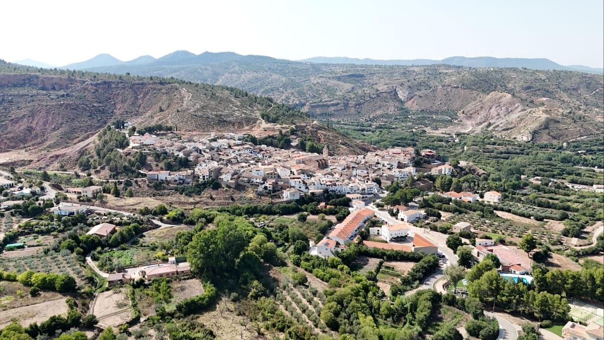 Así es Zarra, el pueblo de Valencia que alquila viviendas por 300 euros y que tiene todo lo que necesitas