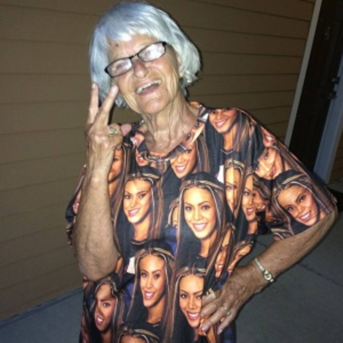 Estos abuelos bailando rap son lo más