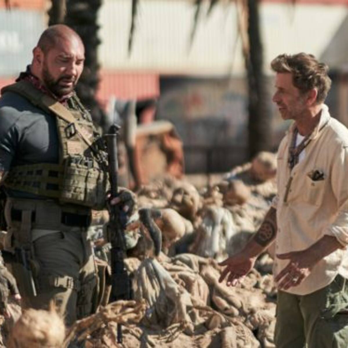 Zack Snyder y Dave Bautista dejan atrás a los superhéroes y experimentan con zombies