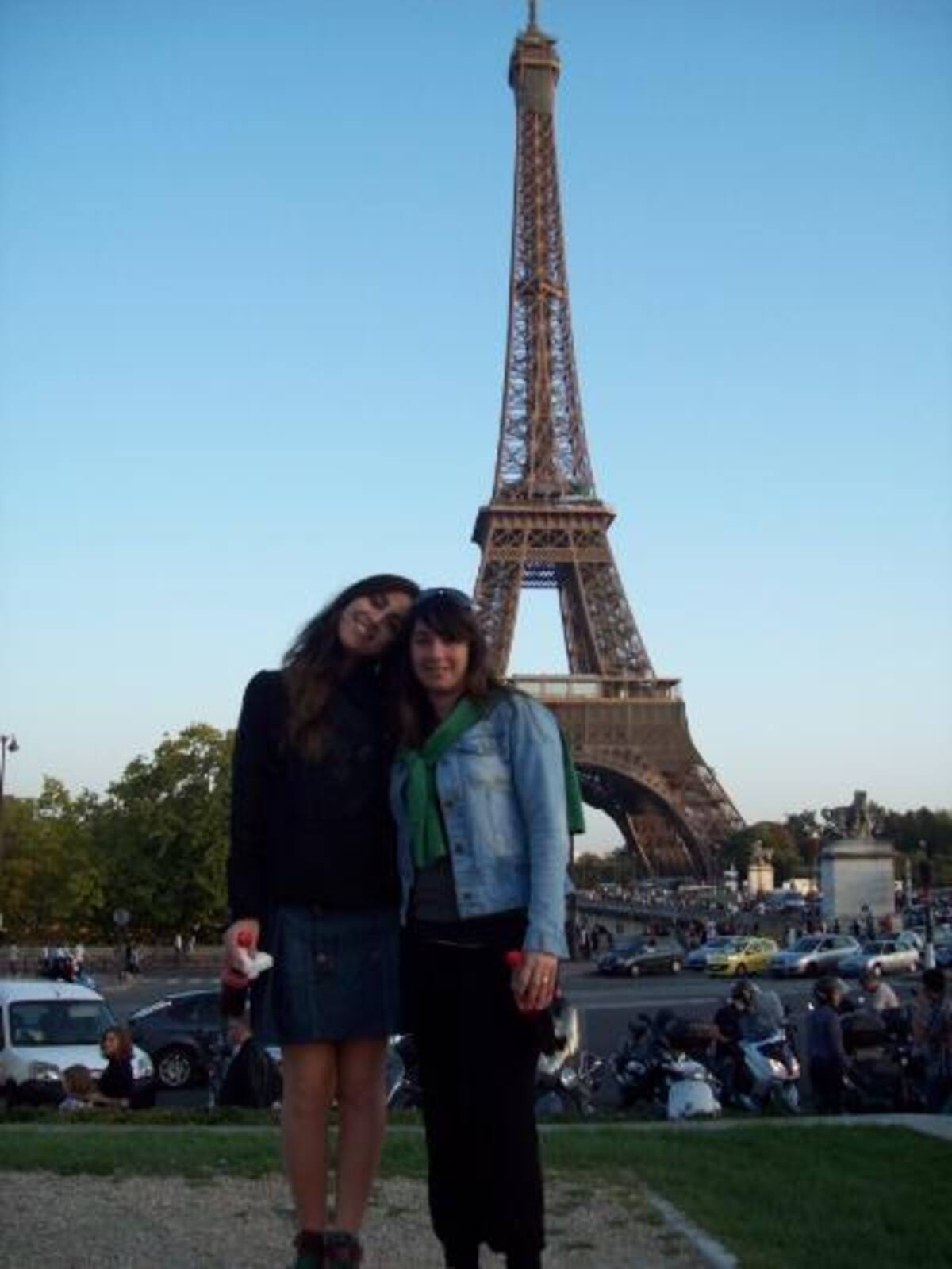 Belén y Lola en Paris