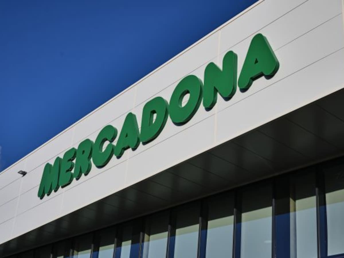 ¿Qué supermercados abren el viernes 1 de mayo en España? Horarios de Mercadona, Dia y Carrefour el Día del Trabajador 2026