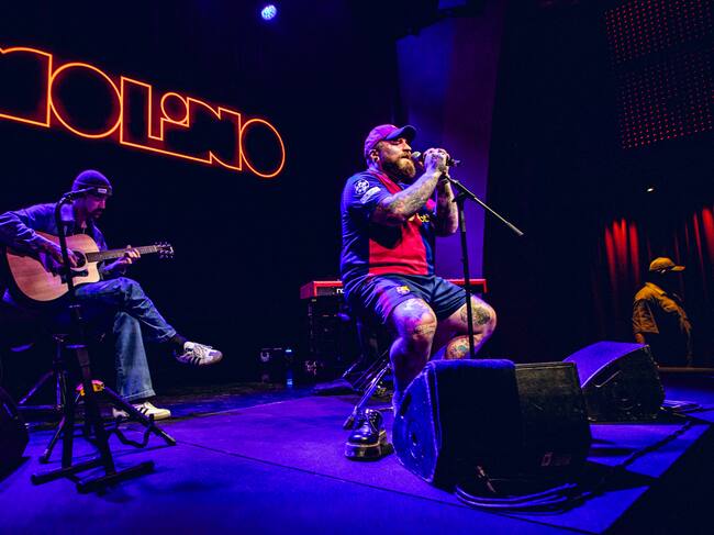 Las condiciones acústicas de la sala El Molino de Barcelona, un teatro centenario, hizo que Teddy Swims se encontrara como si estuviera en casa.