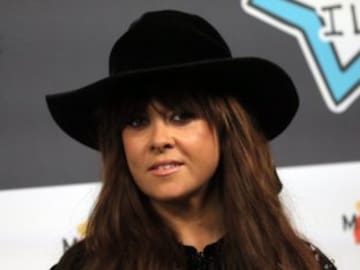 Vanesa Martín comparte la imagen del “beso en los morros” que pese a lo inesperado, le ha gustado