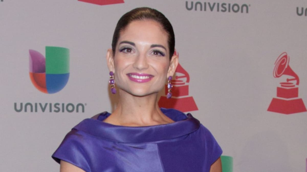Natalia Jiménez tuvo que 'reaprender' español en México