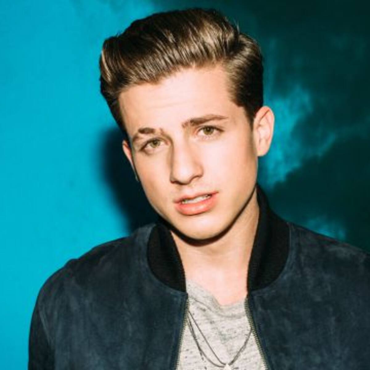 Charlie Puth confirmó romance e infidelidad con Selena Gomez