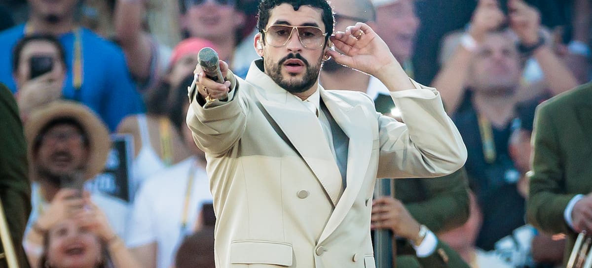 Bad Bunny, antes de cancelar su concierto en el Ippodromo SNAI La Maura en Milan en su 'DeBÏ TiRAR MáS FOToS World Tour'.