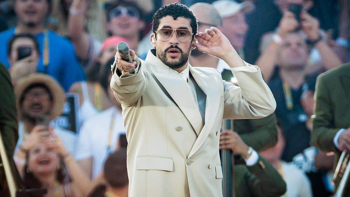 Bad Bunny se emociona en el final de ‘DeBÍ TiRAR MáS FOToS World Tour’: Canción exclusiva, invitados y fin de una era
