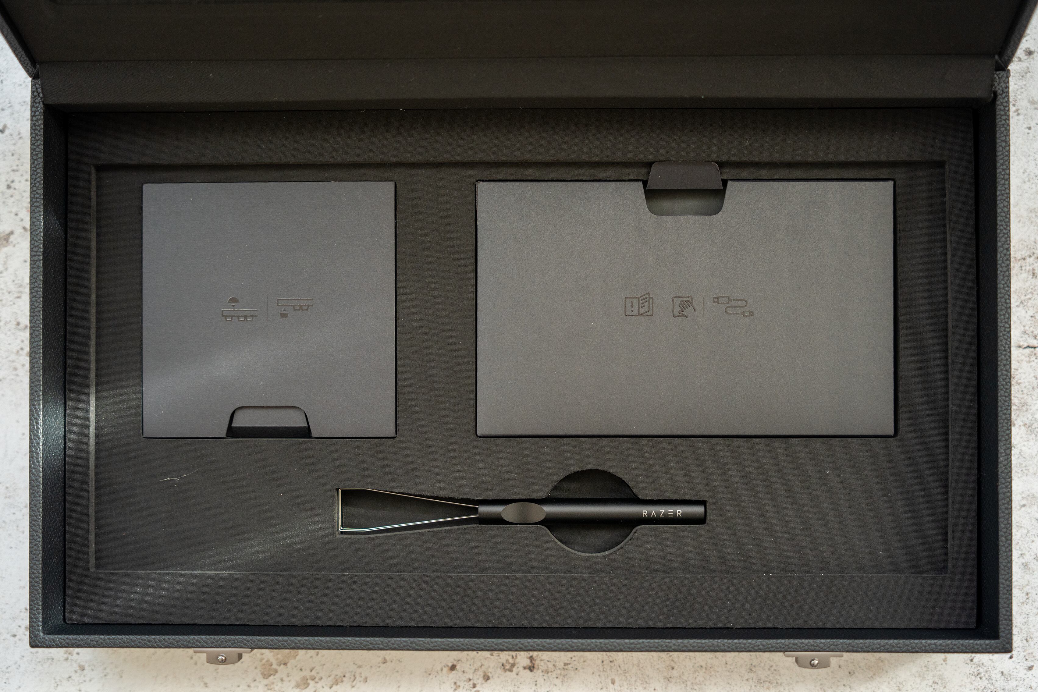 Huntsman V3 Pro Signature Edition