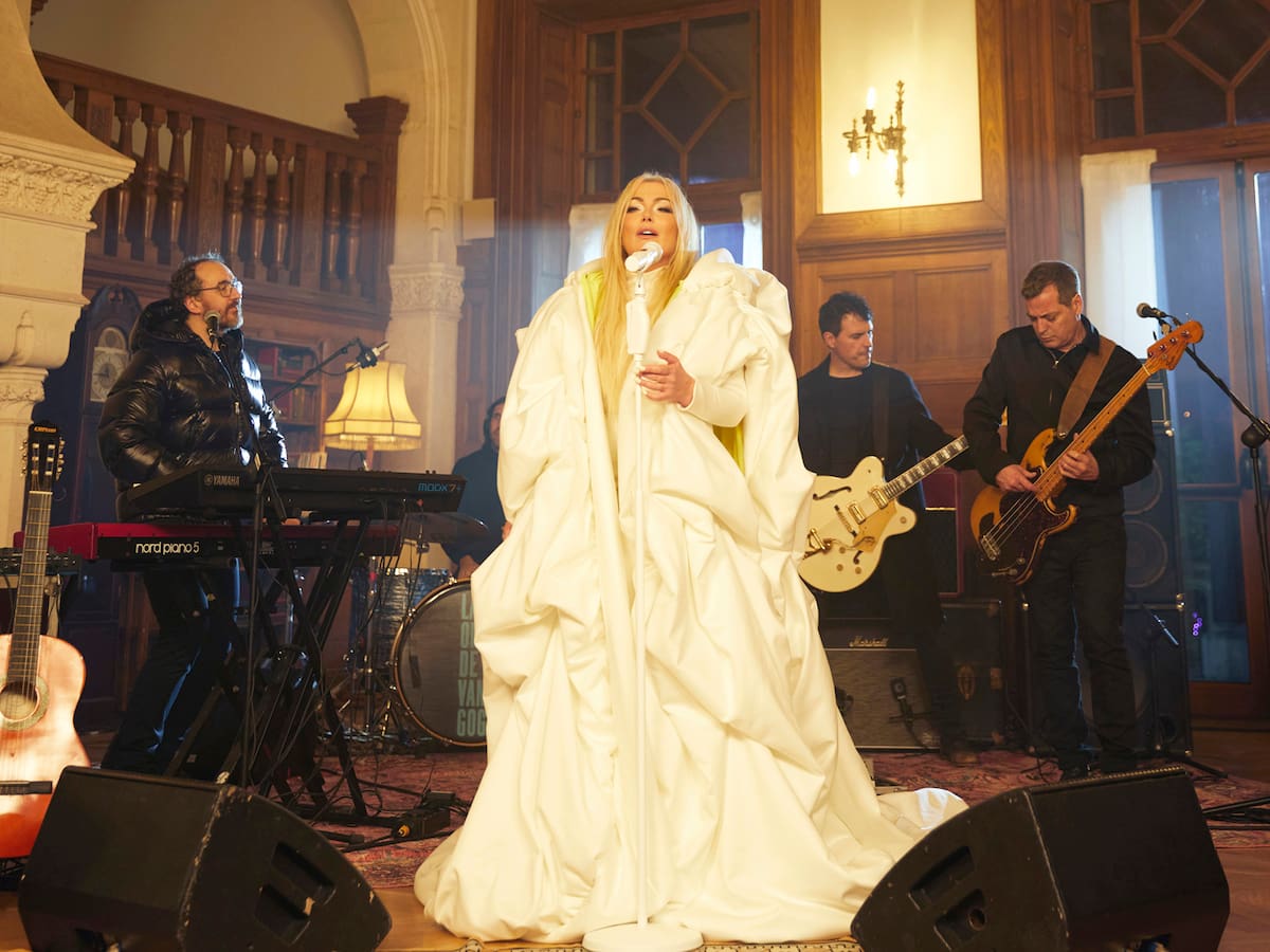 'Todos estamos bailando la misma canción' de La Oreja de Van Gogh: letra y significado