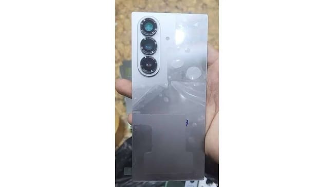 El Samsung Galaxy Z Fold 7 aparece en una imagen en vivo