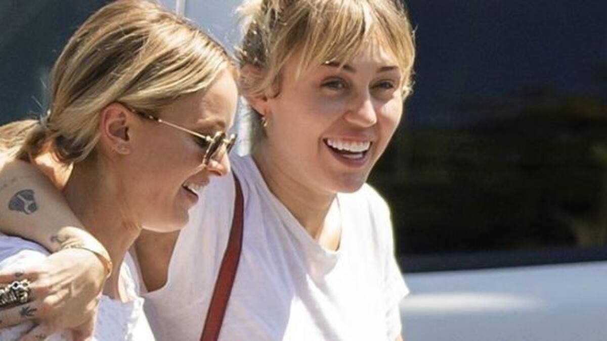 Así confirmaron su relación Miley Cyrus y Kaitlynn Carter