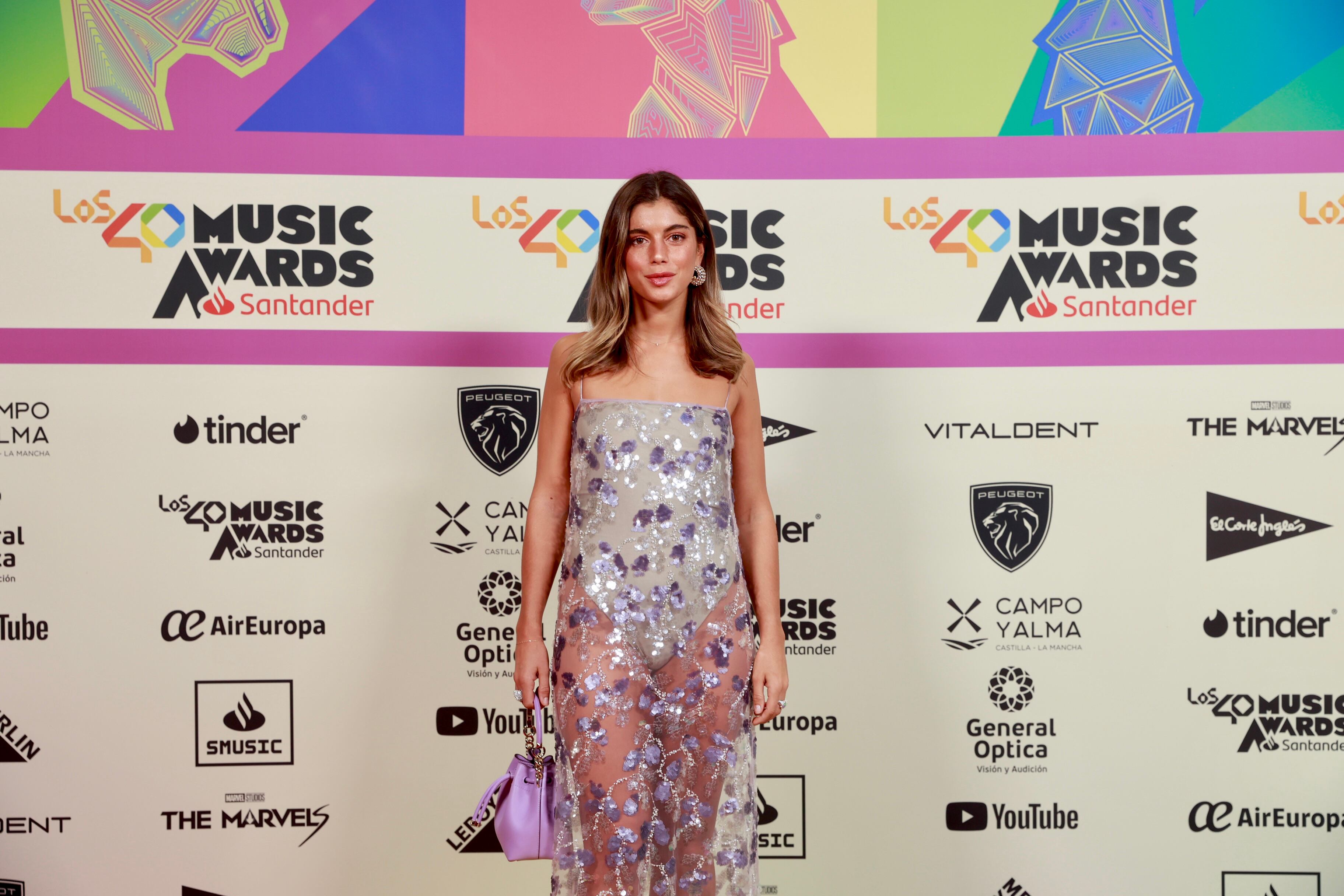 Sara Baceiredo en la alfombra roja de LOS40 Music Awards Santander 2023 / Foto: Jorge París y Elena Buenavista
