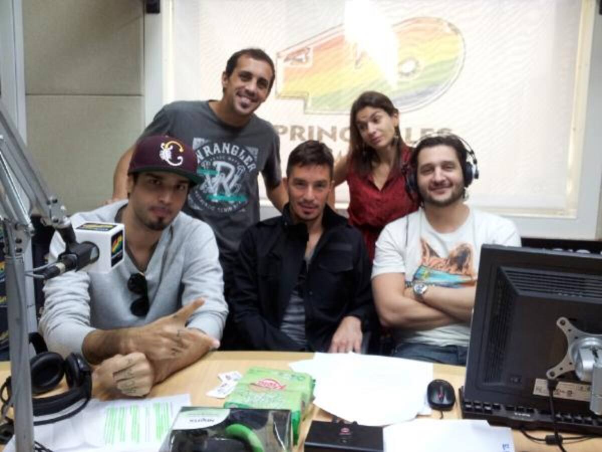 Illya Kuriaky and The Valderramas en Guatsap.