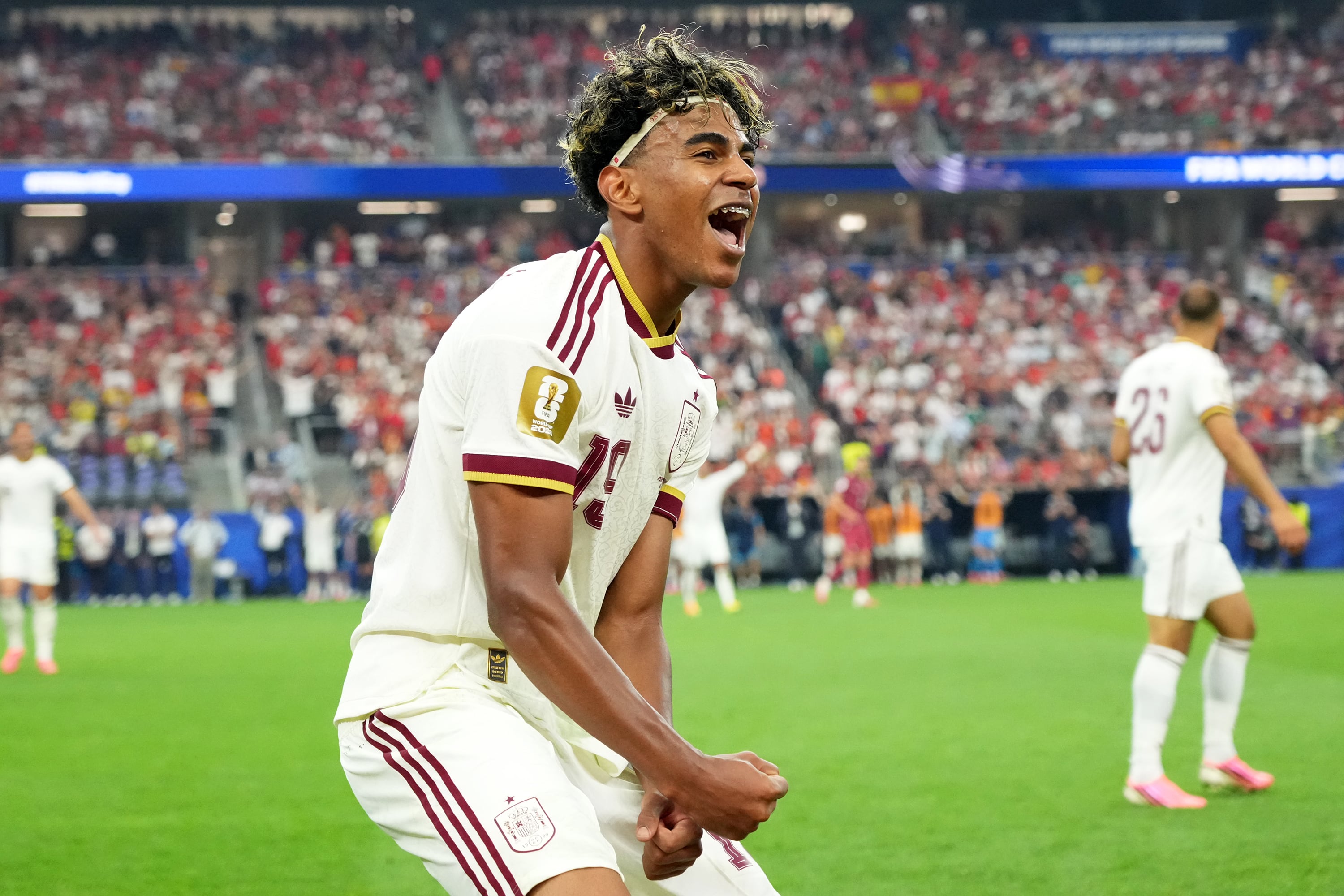Lamine Yamal con la equipación de la Selección Española en el Mundial 2026