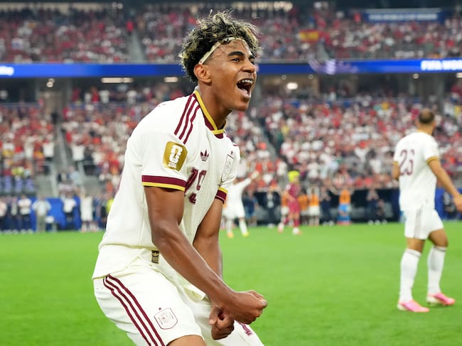 Lamine Yamal con la equipación de la Selección Española en el Mundial 2026