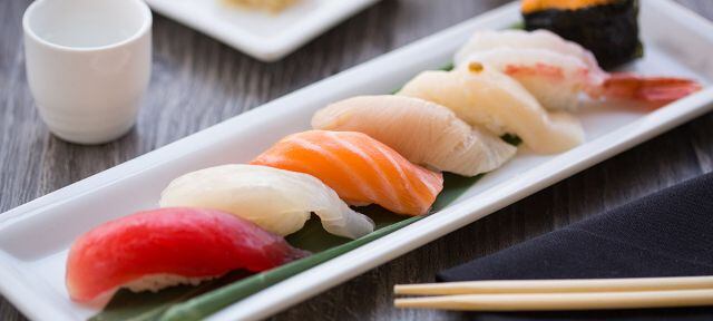 ¿De dónde viene realmente el sushi?