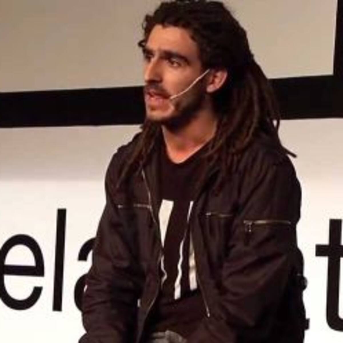 #40Acciones en Todos Arriba: El libro de Manuel Lozano