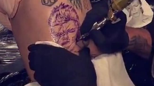 Detalle del nuevo tatuaje de Lady Gaga