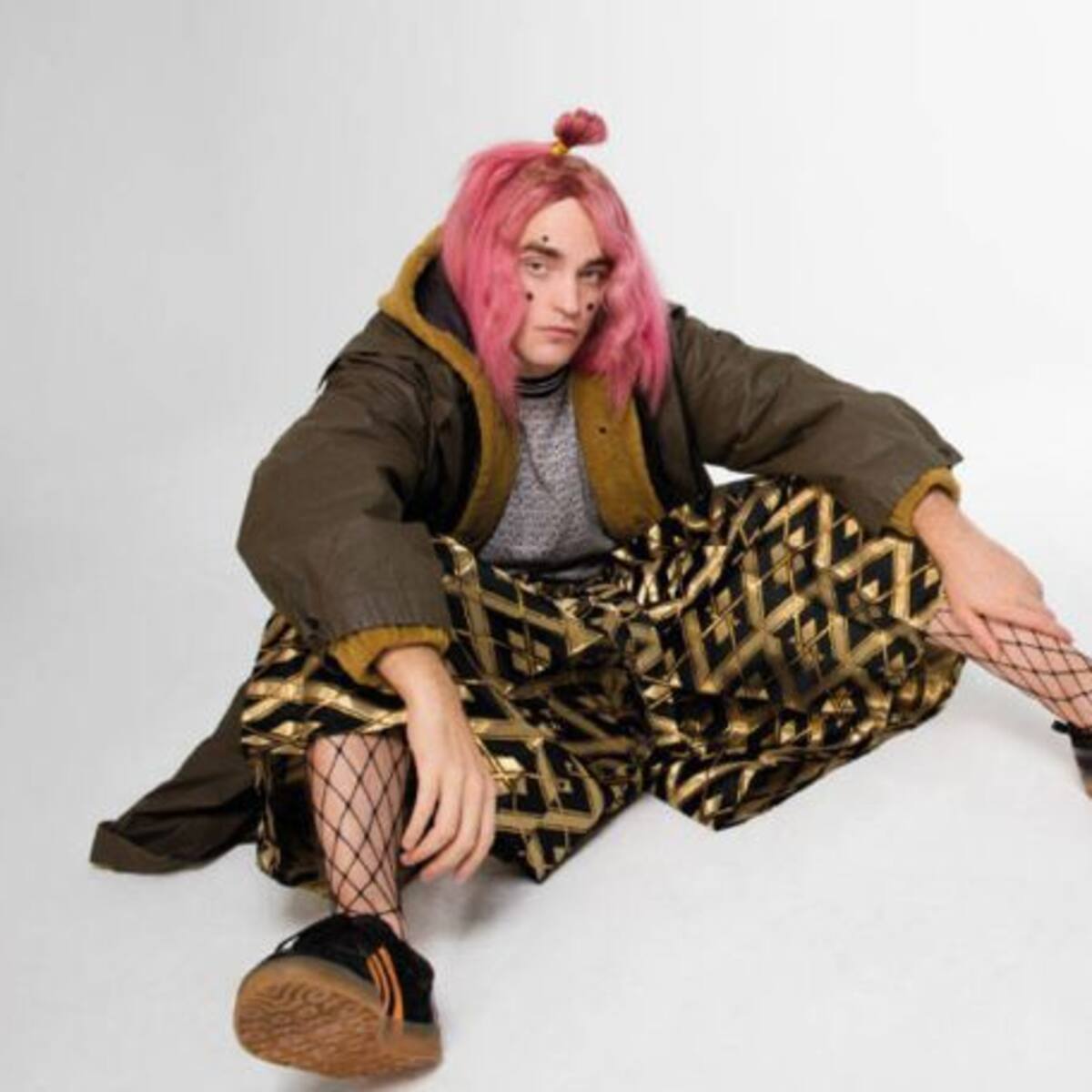 ¡WTF! ¿Qué le pasó a Robert Pattinson?